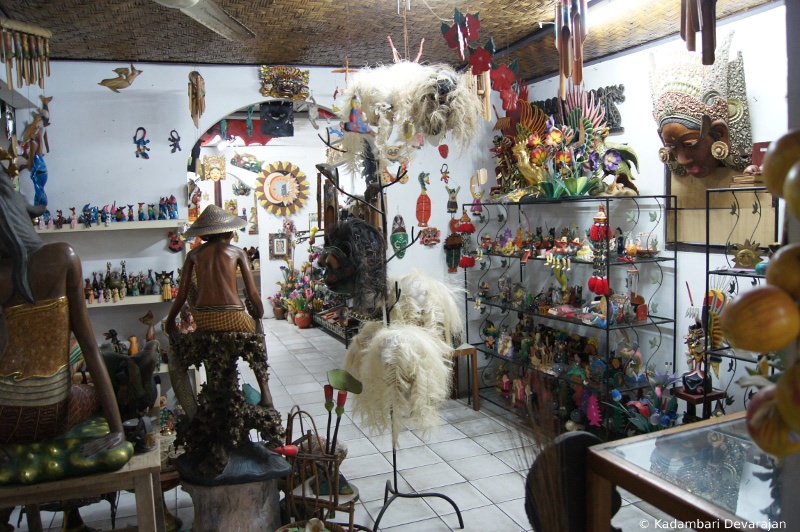 /photos/bali/craftshop_sc.JPG