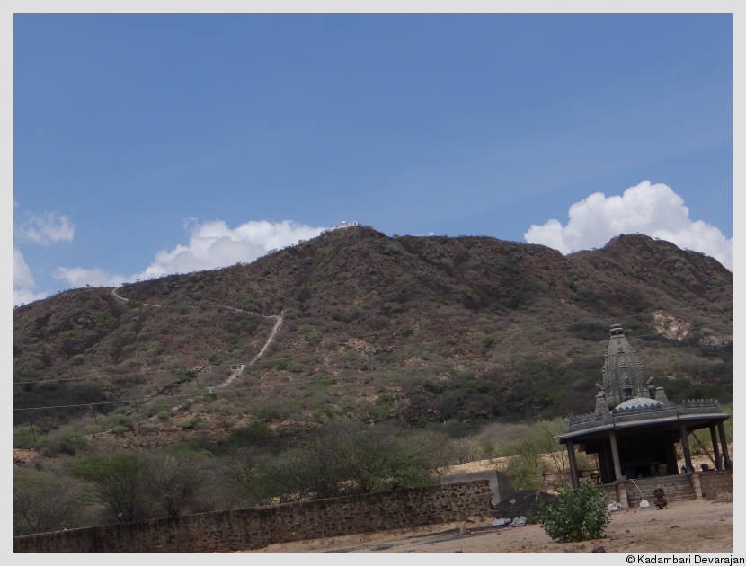 /photos/banni/dhinodhar_temple.JPG