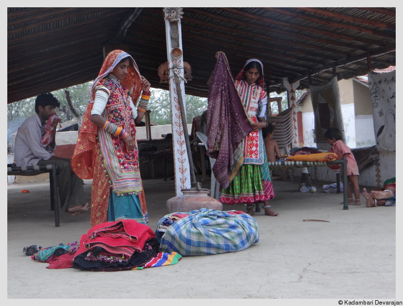 /photos/banni/women_at_work3.JPG