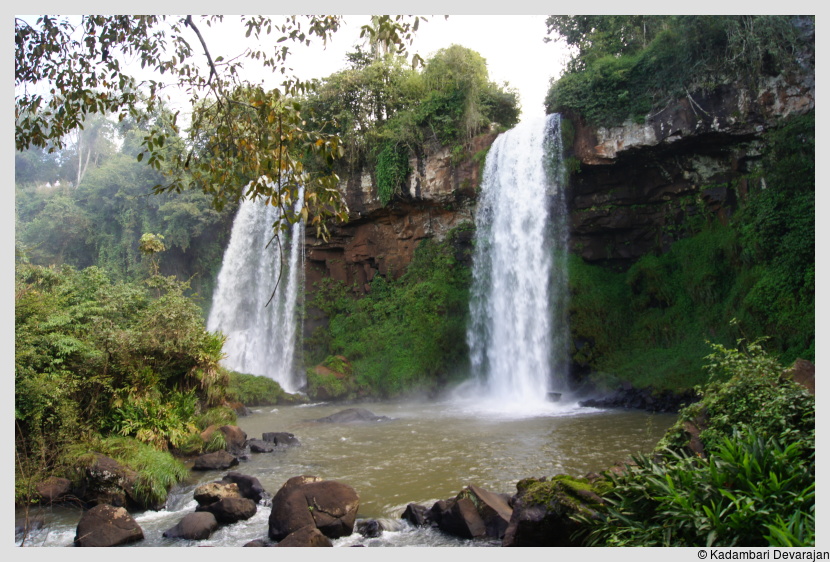 /photos/iguazu_website/small_falls.JPG